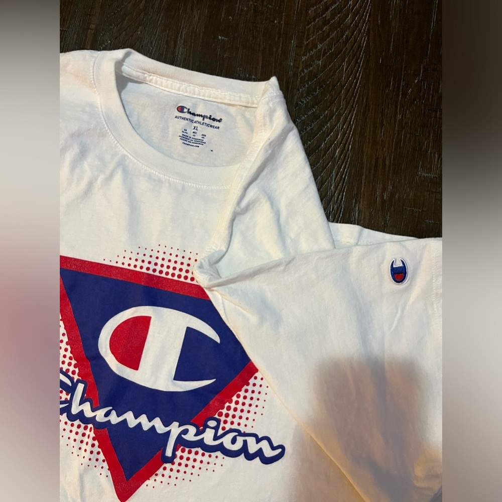 Champion T-shirt